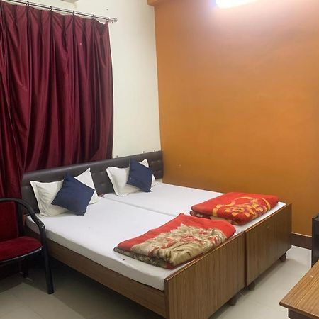 Narendra Guest House Kakarmatha Exterior photo